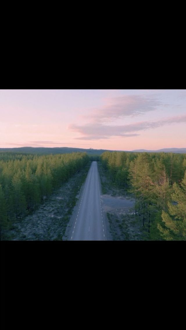 Le retour des beaux jours ☀️🥰

Retour sur un roadtrip de plus de 5000 km hors des sentiers battus en Norvège et en Suède, immortalisé par @thierrysiebrand et équipé par @stoemelings_be avec @thule, @ecoflowtech, @goalzero et @sheepieproducts 🇳🇴🇸🇪

𝗦𝗧𝗢𝗘𝗠𝗘𝗟𝗜𝗡𝗚𝗦 🏕️
Un melting-pot d’aventures et de belgitude.

🇧🇪 ⛺ Vente et location de tentes de toit et d’équipements de plein air
🌐 www.stoemelings.be
📧 bonjour@stoemelings.be
📞 081 39 57 27
🏡 Gembloux || Durbuy